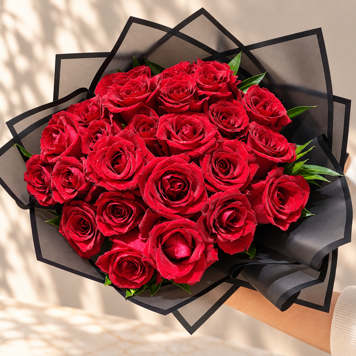 Black Velvet™ – 25 Red Roses