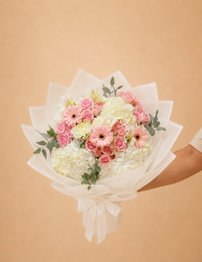 Rosé Elegance™ – Pink Roses & White Hydrangeas