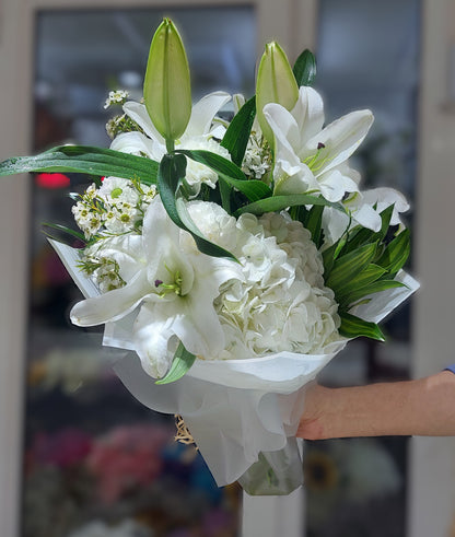 Pure Serenity™ – White Lilies & Hydrangeas