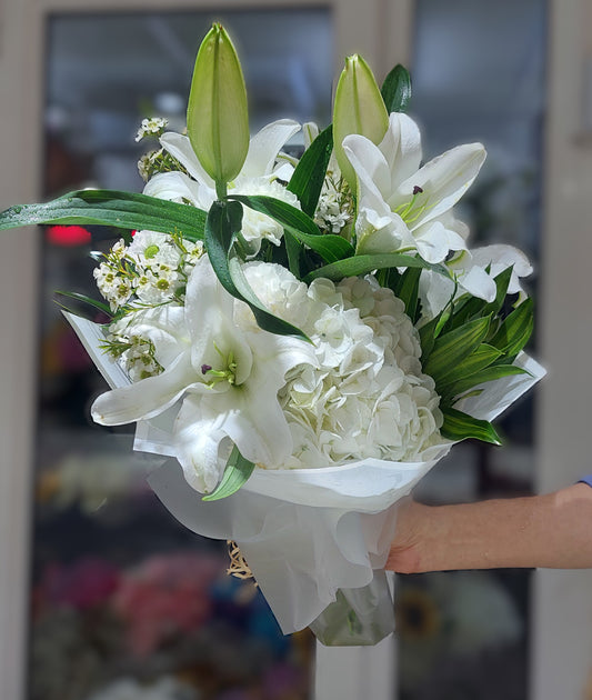Pure Serenity™ – White Lilies & Hydrangeas