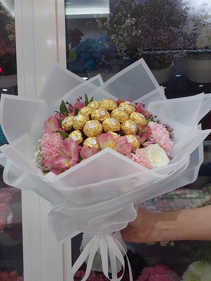 Sweet Bloom™ – Chocolate & Flower Bouquet