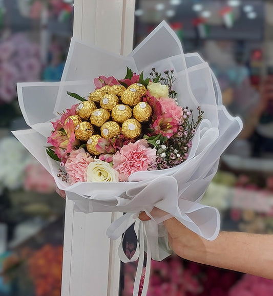 Sweet Bloom™ – Chocolate & Flower Bouquet