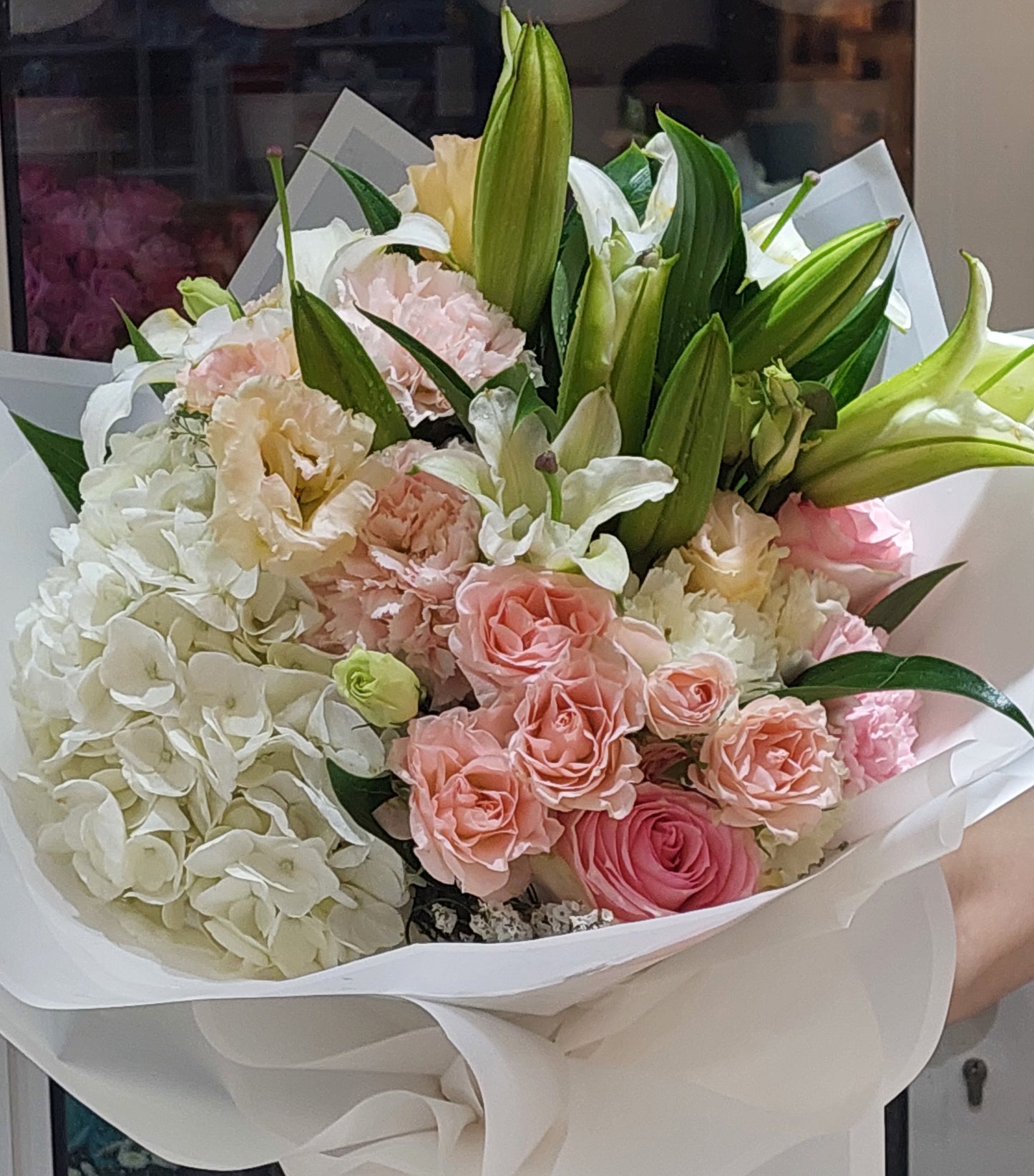 Peach Pink Bliss™ – Lilies, Hydrangeas & Roses