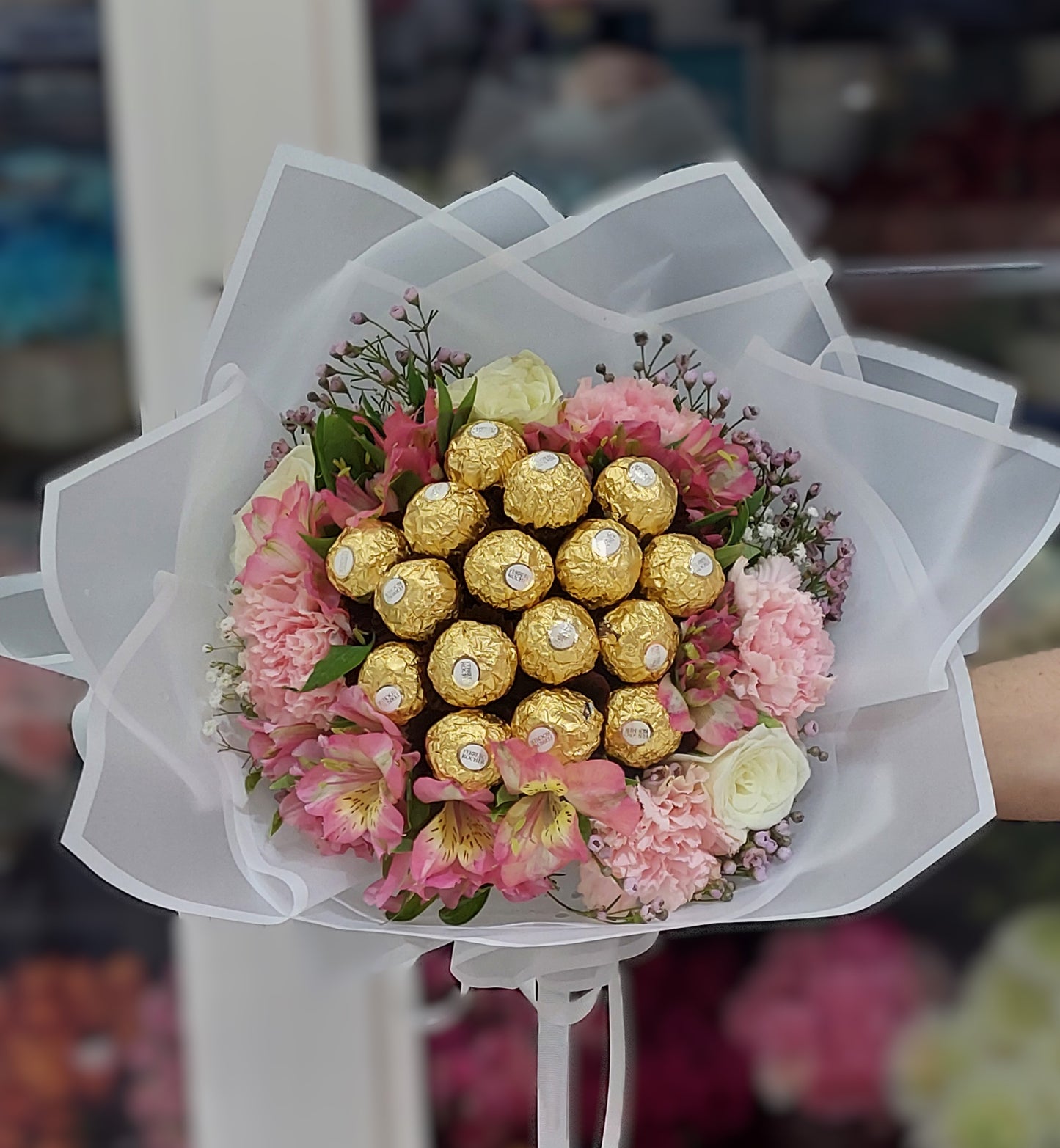 Sweet Bloom™ – Chocolate & Flower Bouquet