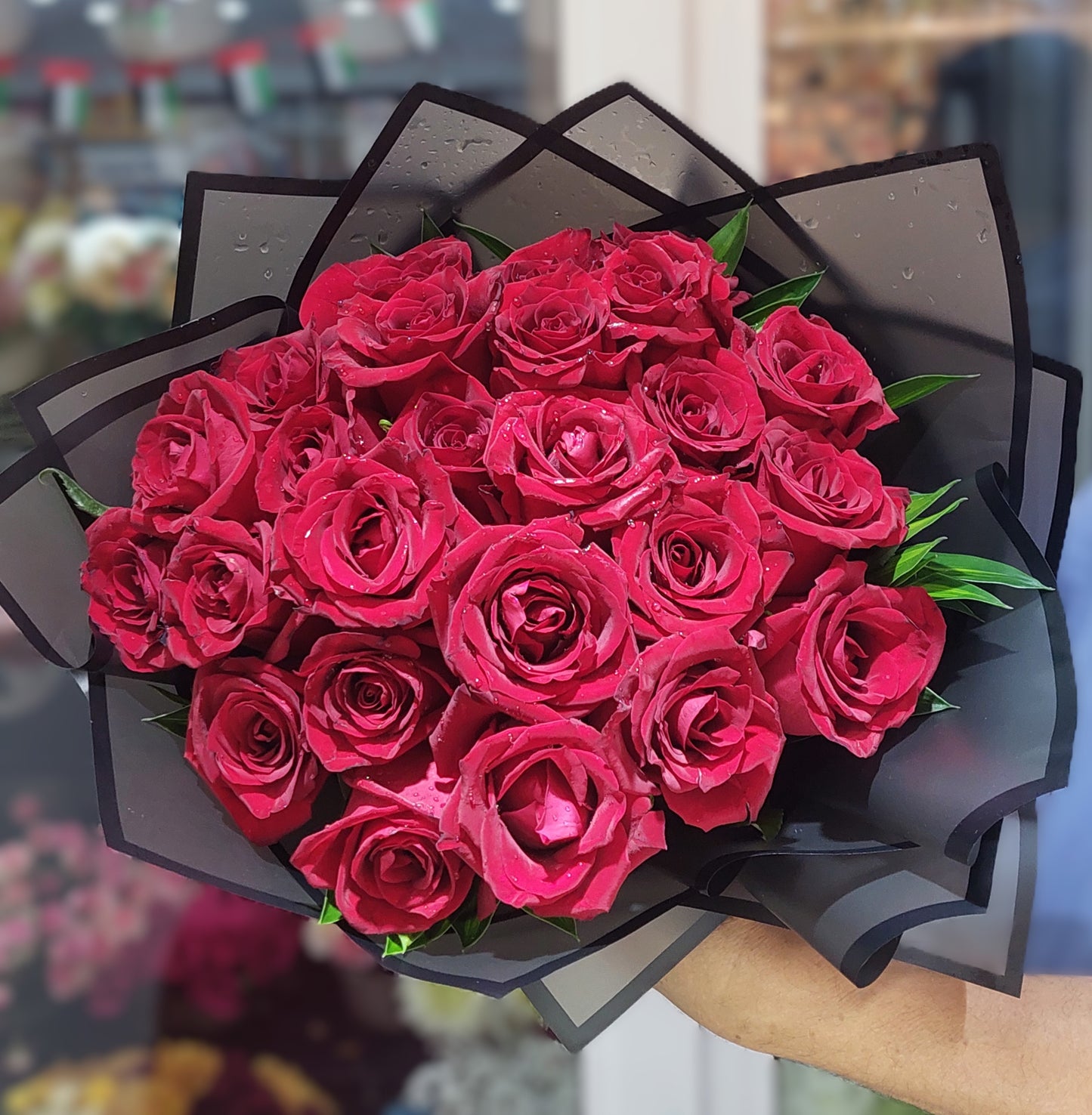 Black Velvet™ – 25 Red Roses