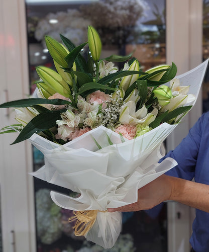 Blushing Lily™ – Pink Lily Hand Bouquet